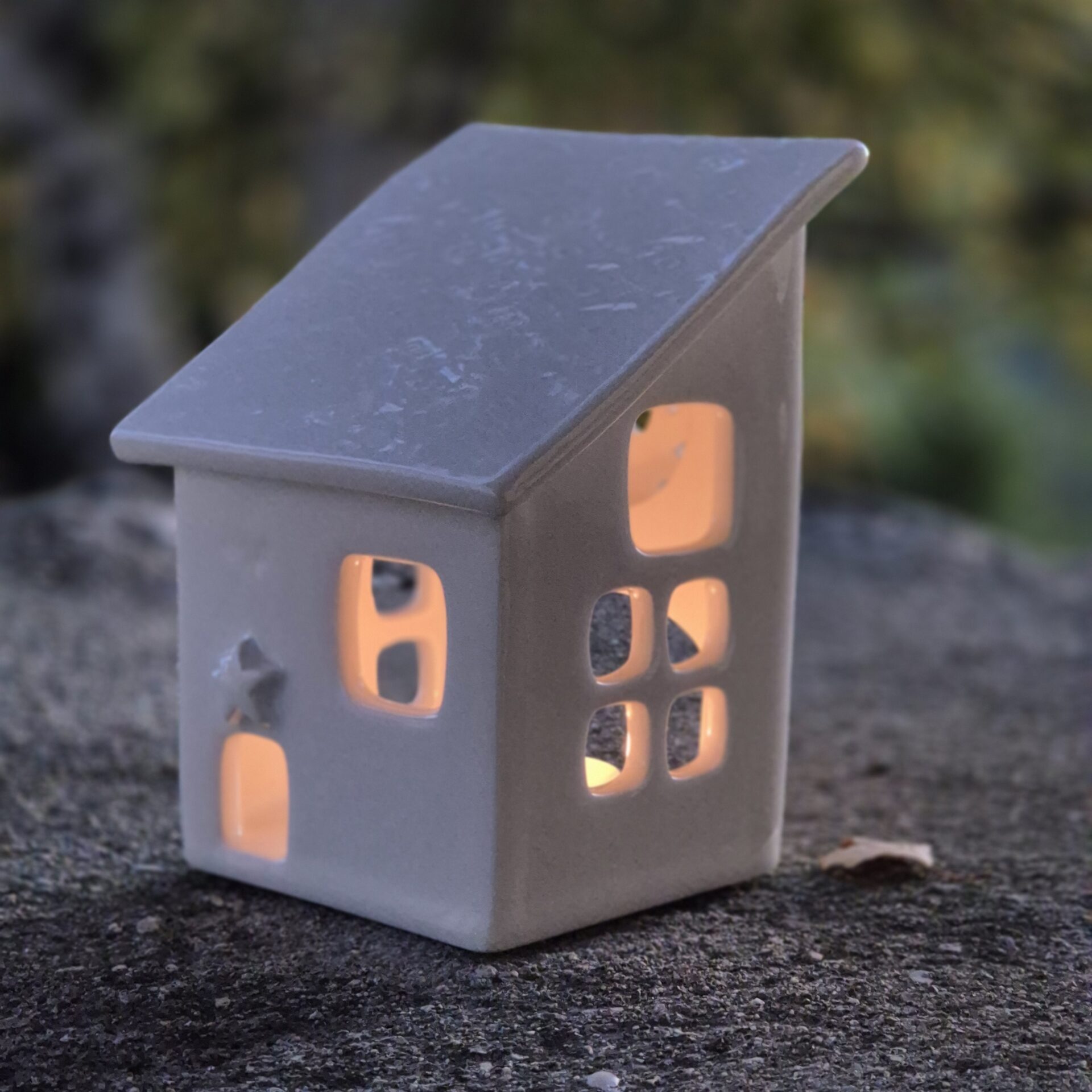 Photophore maison blanche pour table ou étagère