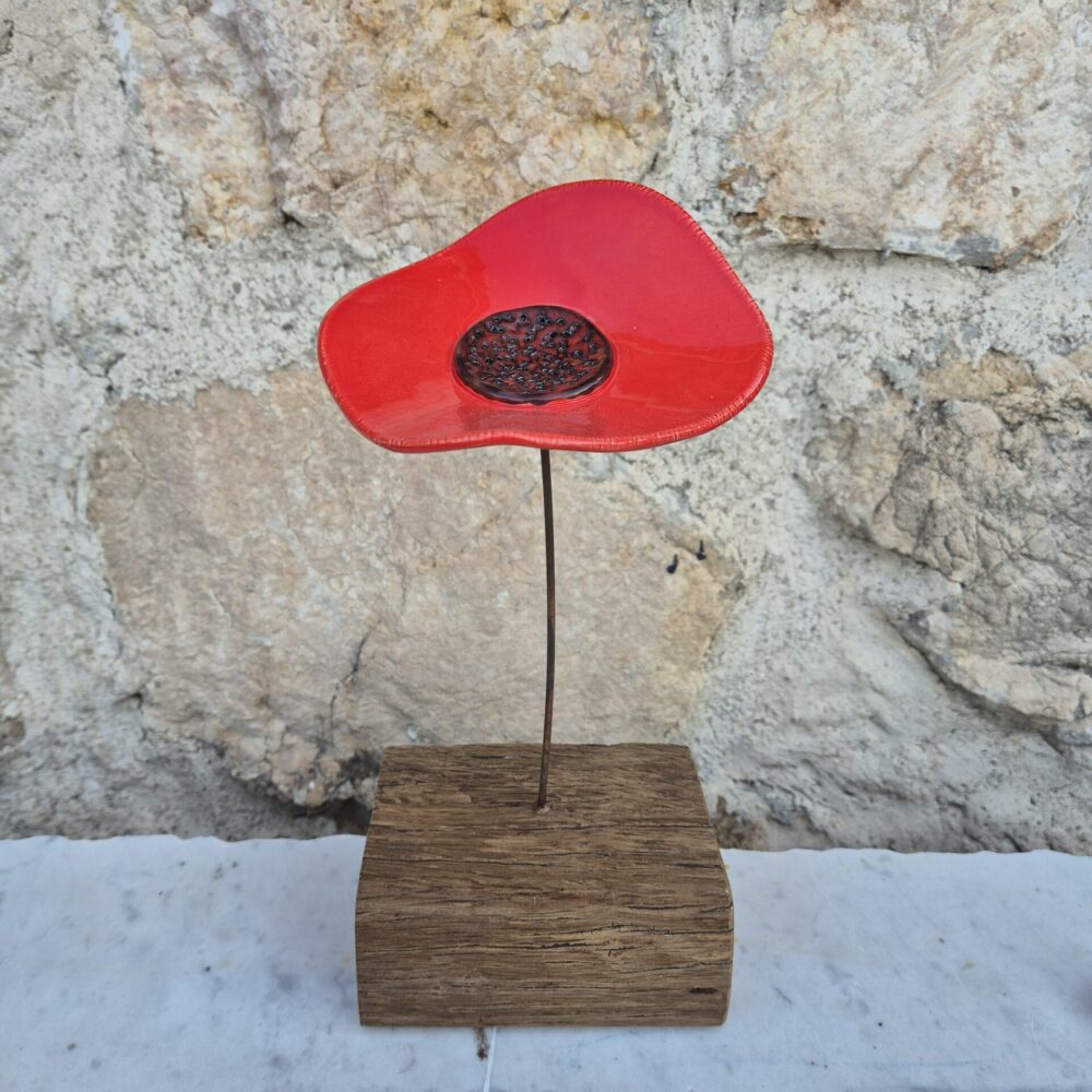 Fleur rouge en céramique pour jardin extérieur